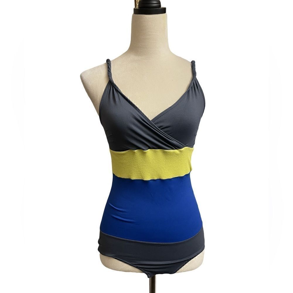 VPL One Piece Color Block Bathing Suit w/Twisted Straps (Size: Medium)